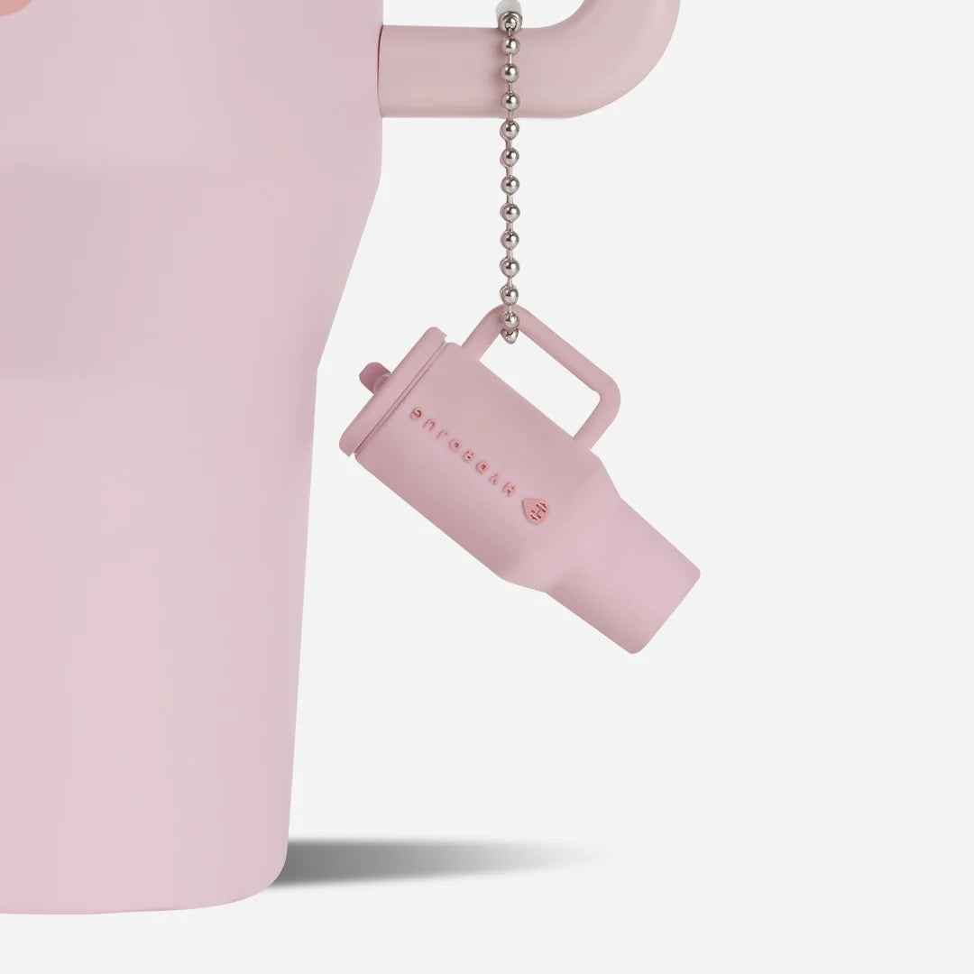 traveler-keychain-s5 Web-TravelerKeychainPhotos-PinkSand2.webp